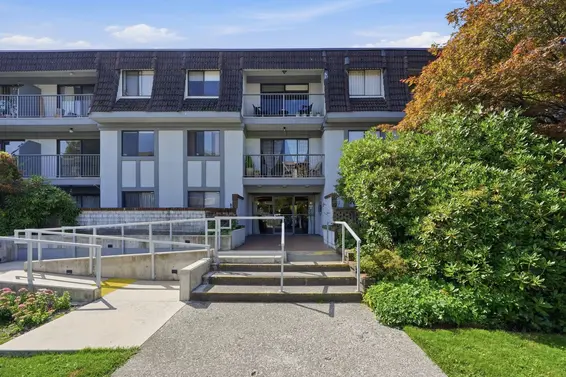 305 275 West 2nd Street, North Vancouver