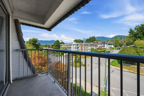 305 275 West 2nd Street, North Vancouver For Sale - image 10