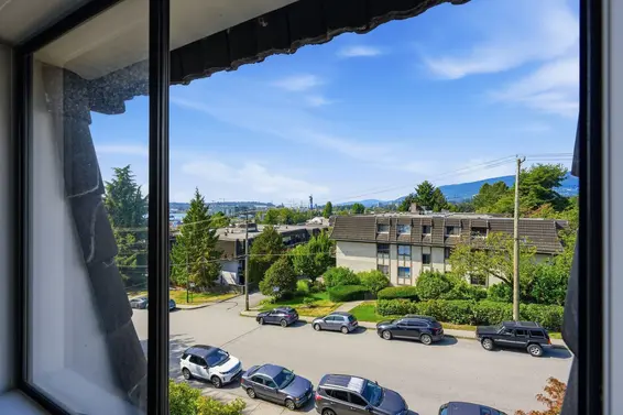 305 275 West 2nd Street, North Vancouver For Sale - image 12