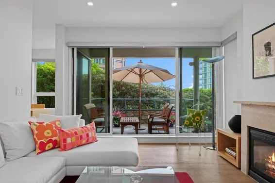 105 2242 Marine Drive, West Vancouver