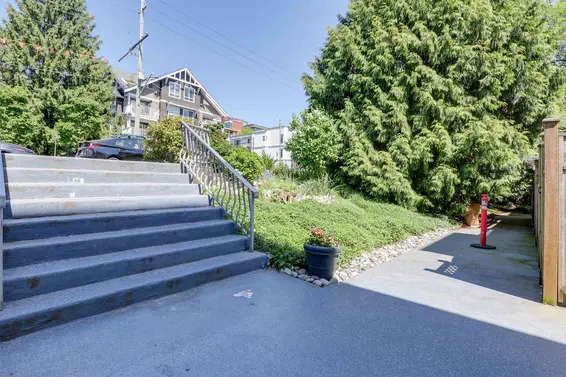 104 135 West 21st Street, North Vancouver For Sale - image 21