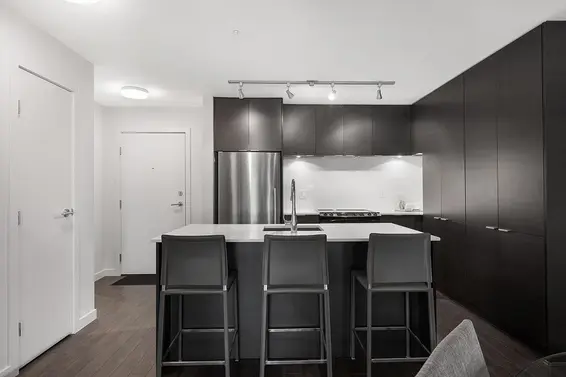 301 1673 Lloyd Avenue, North Vancouver For Sale - image 10