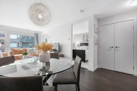 301 1673 Lloyd Avenue, North Vancouver For Sale - image 4