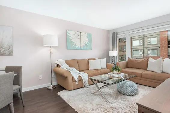 301 1673 Lloyd Avenue, North Vancouver For Sale - image 6