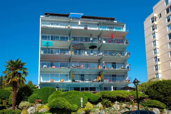 1845 Bellevue Avenue, West Vancouver For Sale - image 2