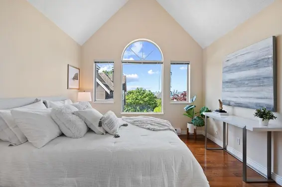 1 230 East Keith Road, North Vancouver For Sale - image 11