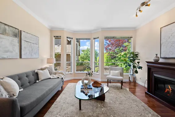 1 230 East Keith Road, North Vancouver For Sale - image 3