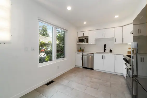 1583 Bowser Avenue, North Vancouver For Sale - image 13