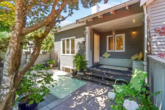 1583 Bowser Avenue, North Vancouver For Sale - image 16