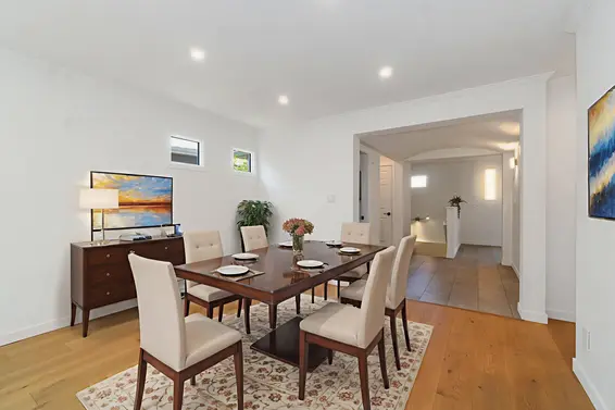 1583 Bowser Avenue, North Vancouver For Sale - image 3