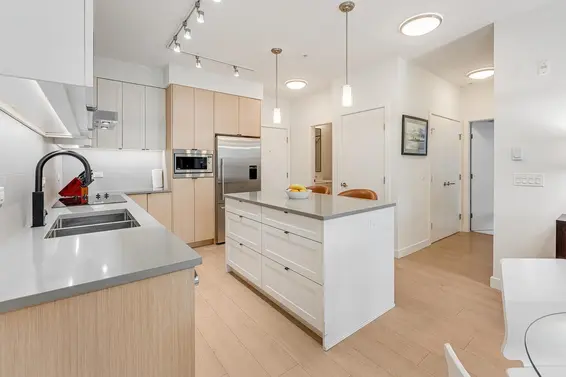 113 3205 Mountain Highway, North Vancouver For Sale - image 5