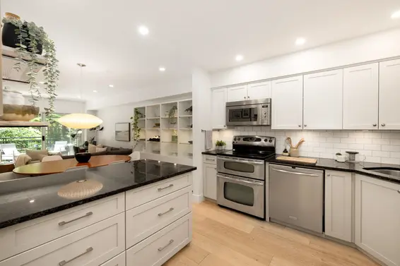3946 Indian River Drive, North Vancouver For Sale - image 6