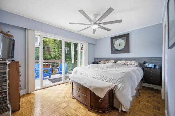 944 Tollcross Road, North Vancouver For Sale - image 13