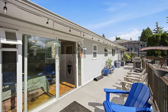 944 Tollcross Road, North Vancouver For Sale - image 20