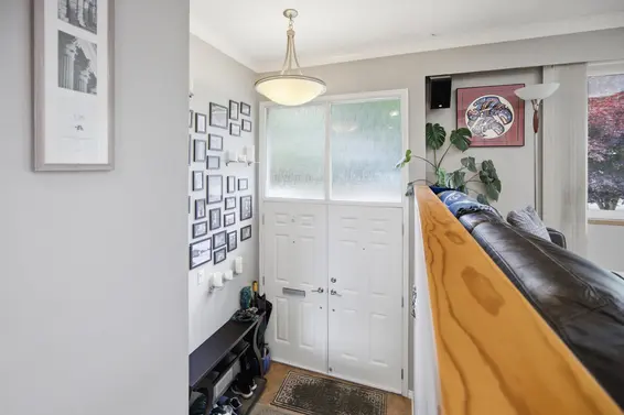 944 Tollcross Road, North Vancouver For Sale - image 22