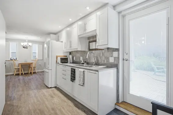 944 Tollcross Road, North Vancouver For Sale - image 27