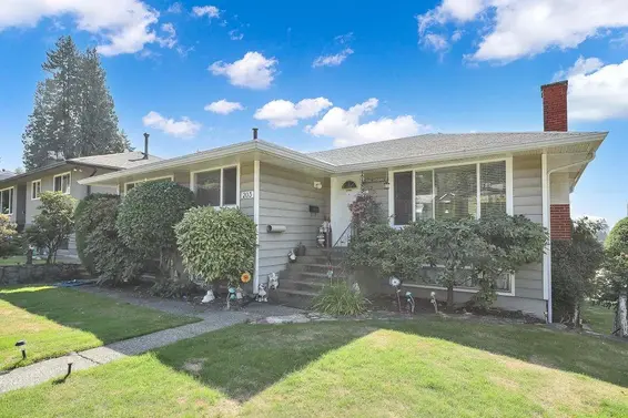 203 26th Street East, North Vancouver