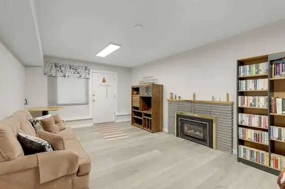 203 East 26th Street, North Vancouver For Sale - image 28