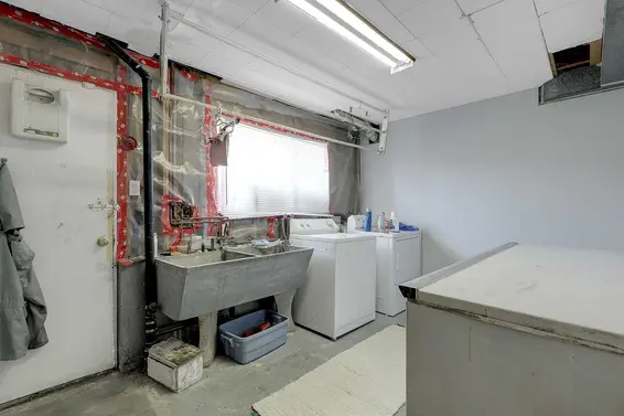 203 East 26th Street, North Vancouver For Sale - image 30