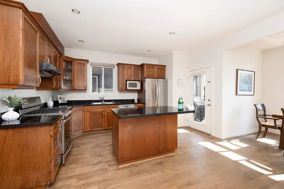 369 East 5th Street, North Vancouver For Sale - image 11