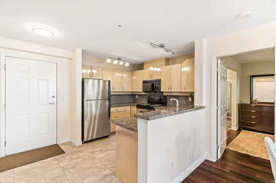 411 345 Lonsdale Avenue, North Vancouver For Sale - image 15