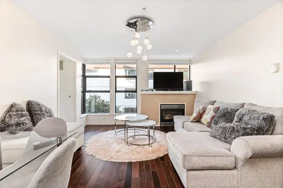 411 345 Lonsdale Avenue, North Vancouver For Sale - image 3
