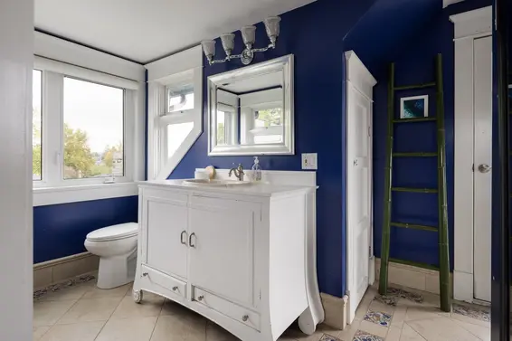 529 East 11th Street, North Vancouver For Sale - image 30