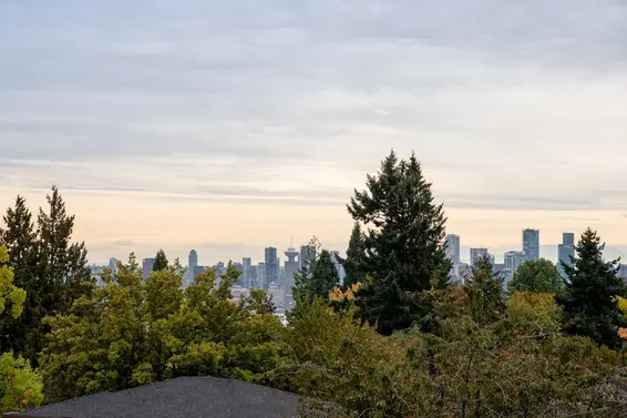 529 East 11th Street, North Vancouver For Sale - image 33