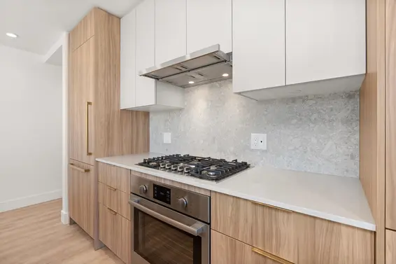 306 2325 Emery Court, North Vancouver For Sale - image 8