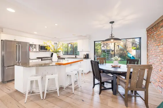 4198 Sunset Boulevard, North Vancouver For Sale - image 14