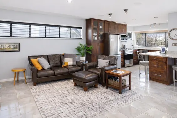 4198 Sunset Boulevard, North Vancouver For Sale - image 25