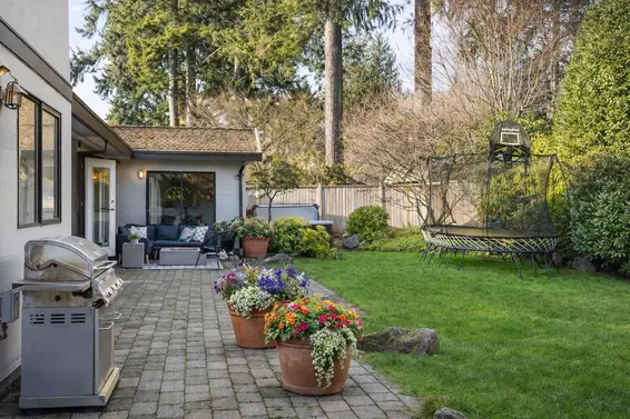 4198 Sunset Boulevard, North Vancouver For Sale - image 32