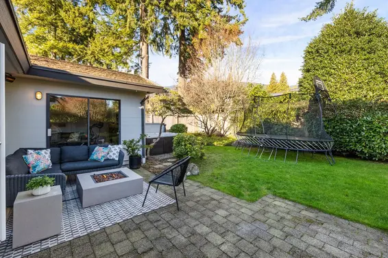 4198 Sunset Boulevard, North Vancouver For Sale - image 33