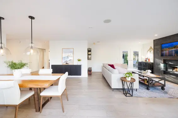 4198 Sunset Boulevard, North Vancouver For Sale - image 9