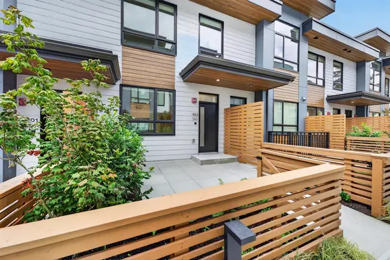 102 932 Lytton Street, North Vancouver