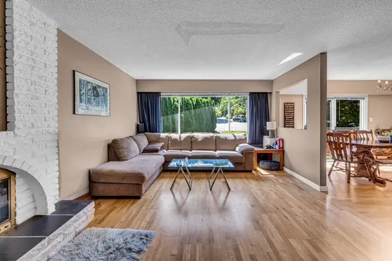 3255 Milton Avenue, North Vancouver For Sale - image 9