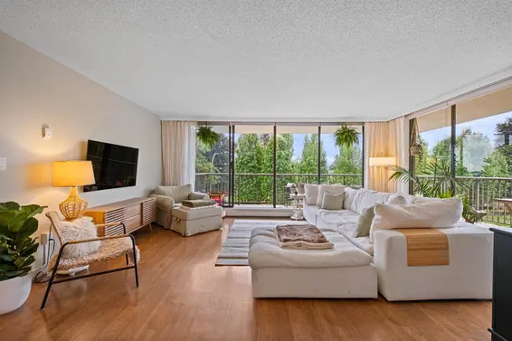 201 140 East Keith Road, North Vancouver For Sale - image 2