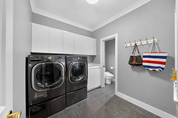 1572 Chippendale Court, West Vancouver For Sale - image 37