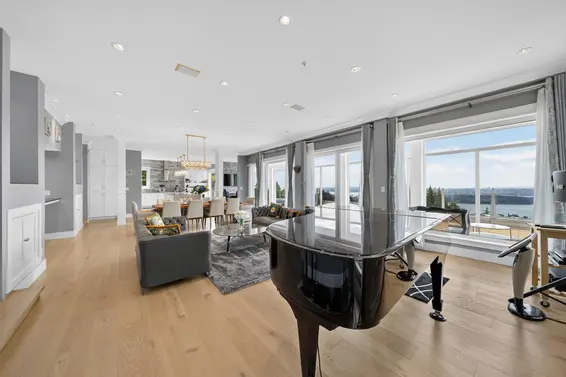 1572 Chippendale Court, West Vancouver For Sale - image 9
