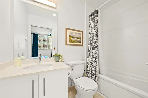 TH2 2137 Chesterfield Avenue, North Vancouver For Sale - image 16