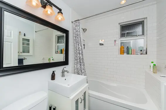 328 East 16th Street, North Vancouver For Sale - image 11