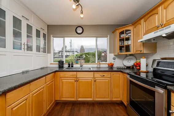 328 East 16th Street, North Vancouver For Sale - image 7