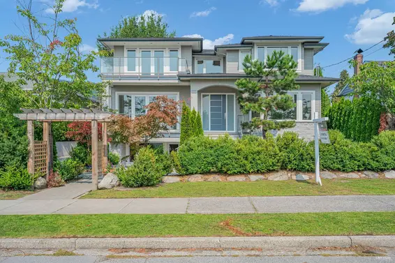 1245 Fulton Avenue, West Vancouver