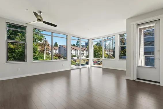 320 255 West 1St Street, North Vancouver