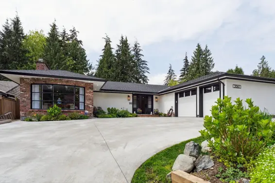 3061 Bewicke Avenue, North Vancouver For Sale - image 2