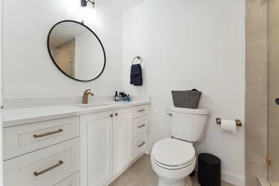 3061 Bewicke Avenue, North Vancouver For Sale - image 22