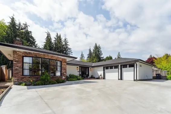 3061 Bewicke Avenue, North Vancouver For Sale - image 33