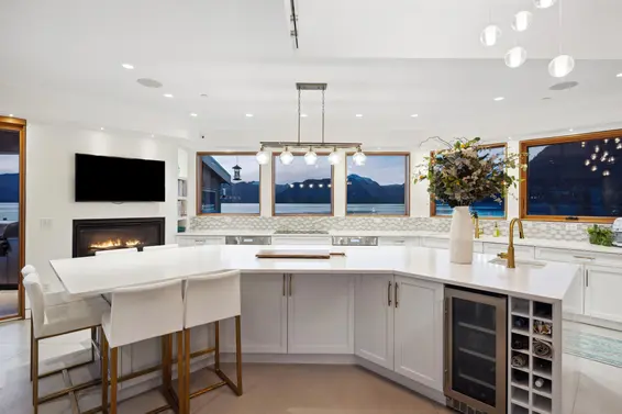 15 Brunswick Beach Road, Lions Bay For Sale - image 14
