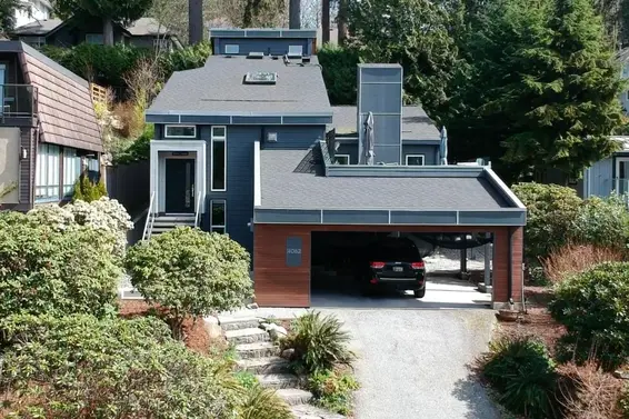 4062 Norwood Avenue, North Vancouver
