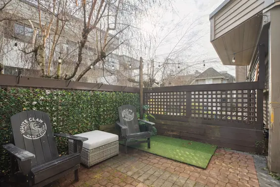 102 1535 Chesterfield Avenue, North Vancouver For Sale - image 24
